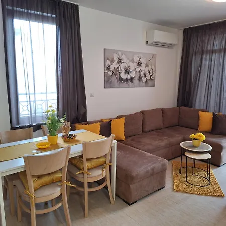 Orange в местност каваци, Sozopol