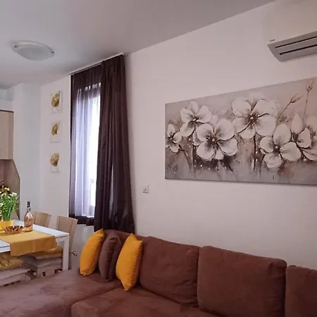 Orange в местност каваци, Sozopol